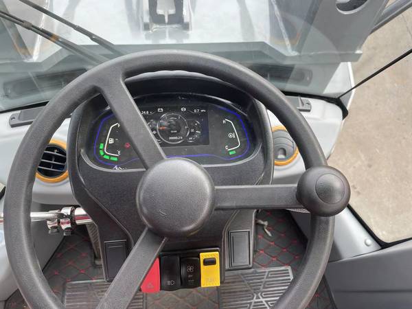 Фронтальные погрузчики - Случайное фото к тексту №2