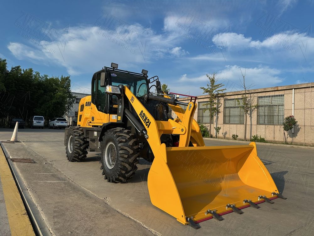 Фронтальный погрузчик ISKRA ZL20E - Фото №2 ISKRA ZL20E - Фото №2