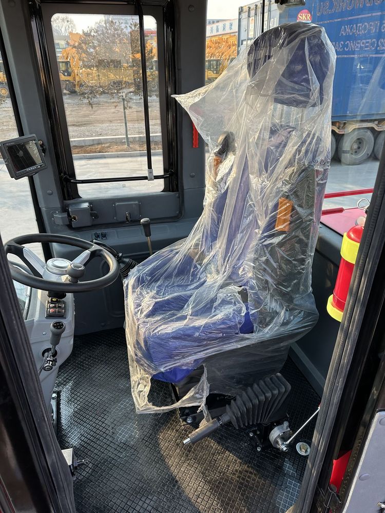 Фронтальный погрузчик ZVEZDA ZL32 - Фото №18 ZVEZDA ZL32 - Фото №18